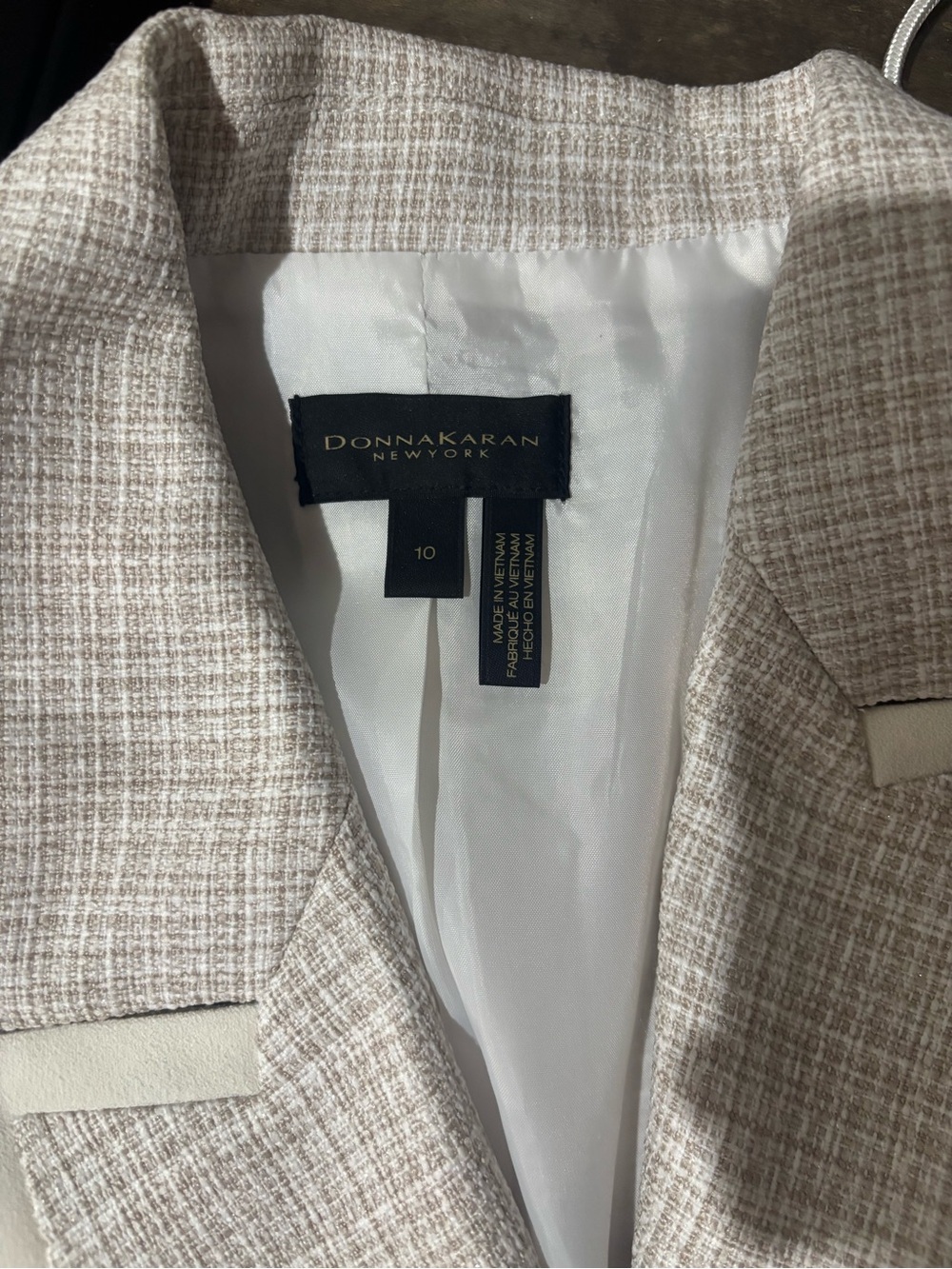 Donna Karan New York Women's Double-Breasted Tweed Dress - Clay Cream Size 10. - Picture 3 of 4